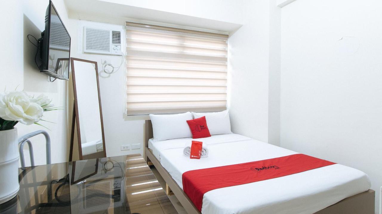 Reddoorz Plus @ Urban Deca Tower Edsa 2 Мандалуйонг Экстерьер фото
