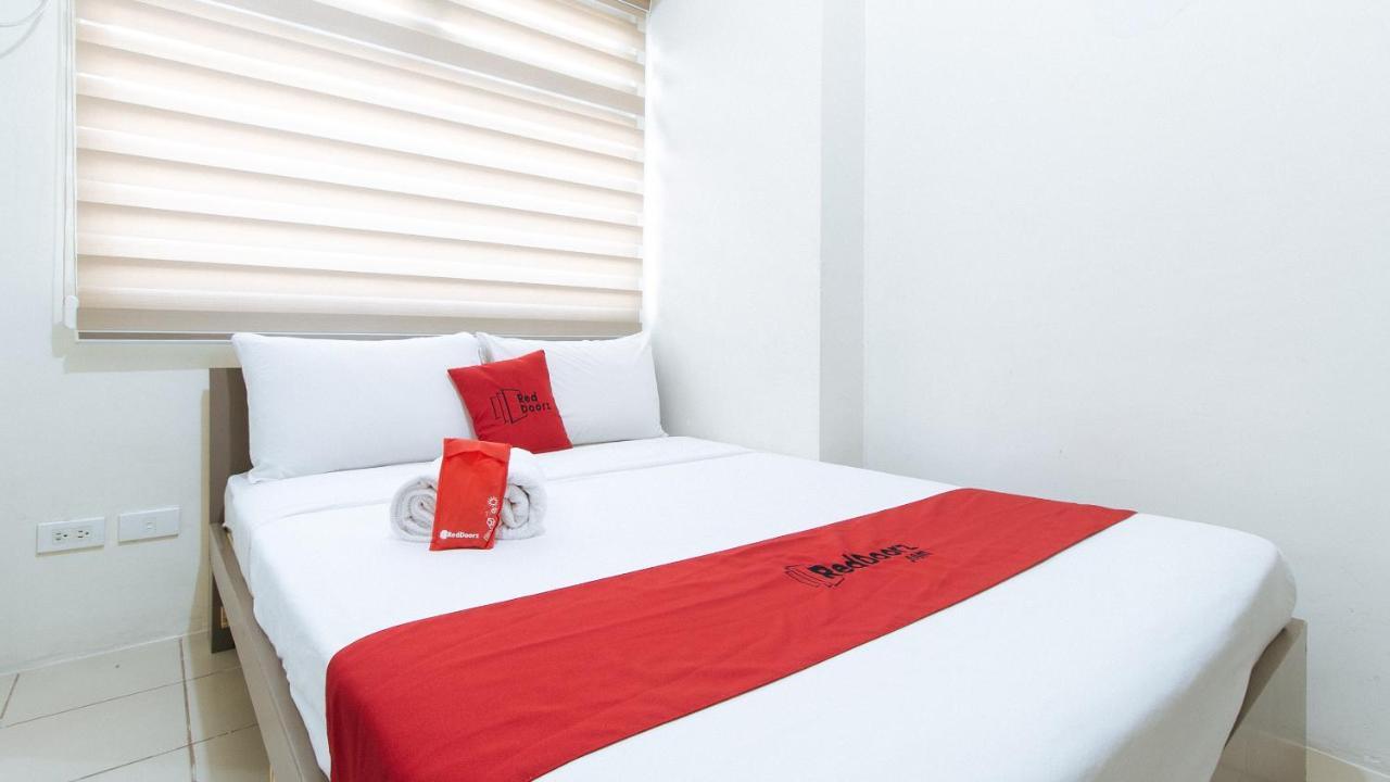 Reddoorz Plus @ Urban Deca Tower Edsa 2 Мандалуйонг Экстерьер фото